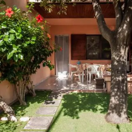 Casa A Schiera Con Giardino A Pochi Passi Dal Mare *