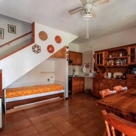Casa A Schiera Con Giardino A Pochi Passi Dal Mare Appartamento Capitana